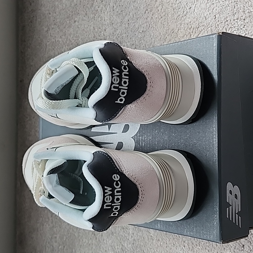 New Balance 574 Sneaker - Picture 3 of 7